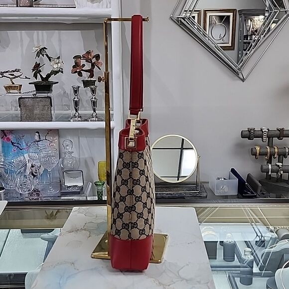 AUTHENTIC! Vintage Gucci GG Red Leather and Canvas Shoulder Bag - Picture 2 of 12